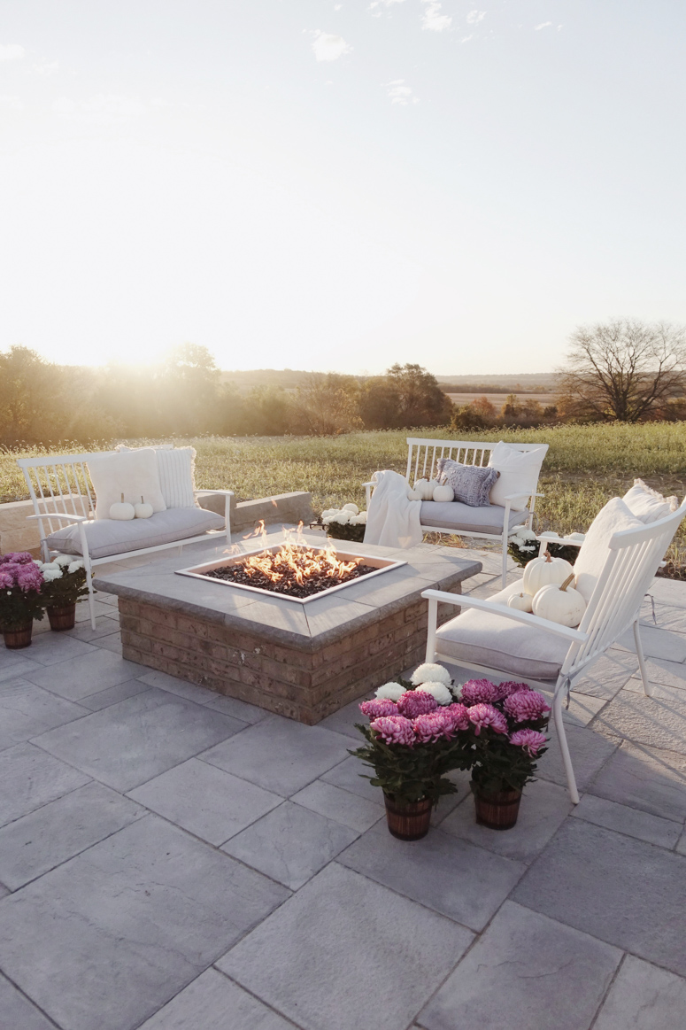 Fall Outdoor Fire Pit, White Brick Fire Pit