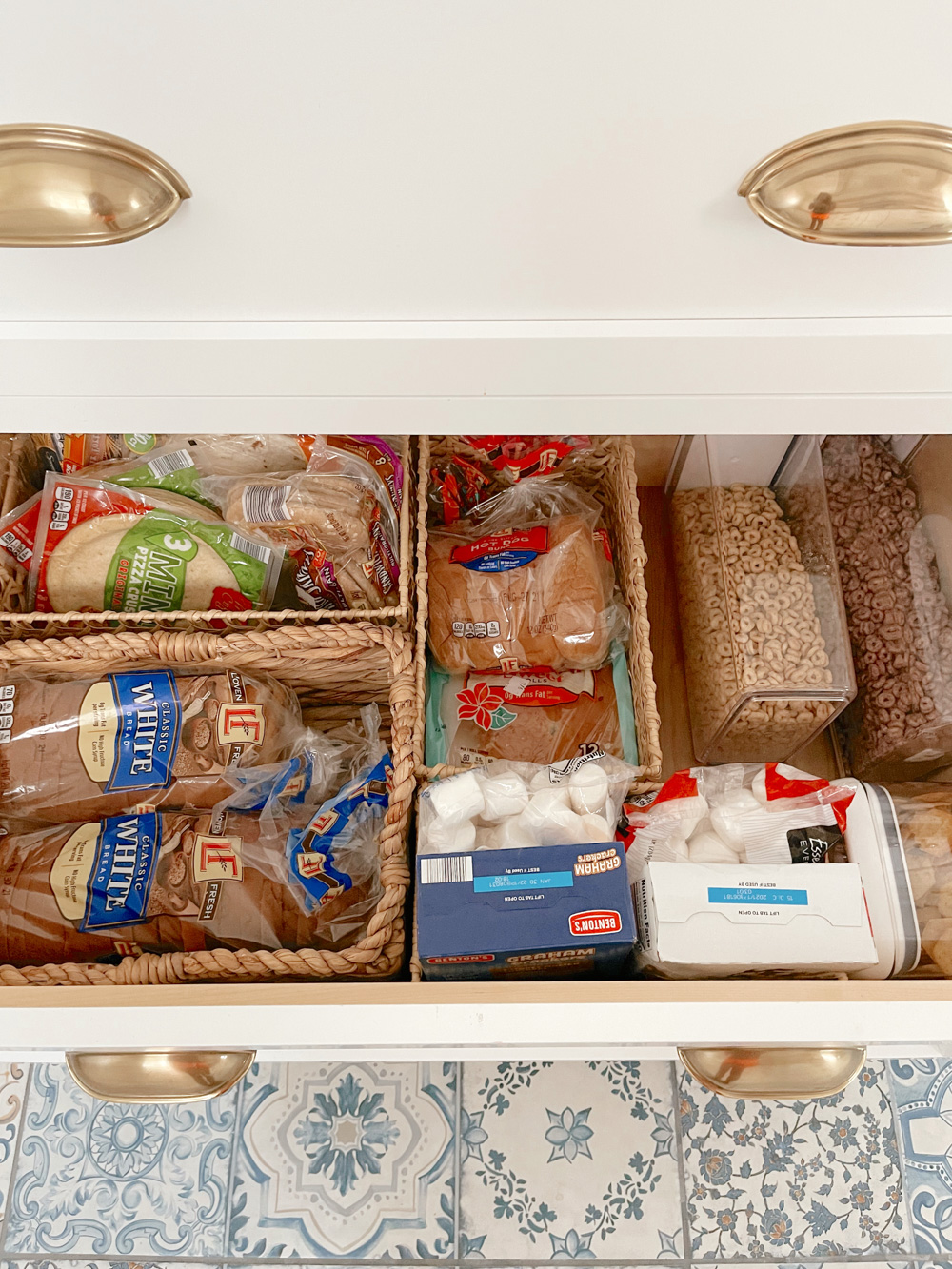 How to Organize Pantry Drawers  Snack organizer, Pantry drawers